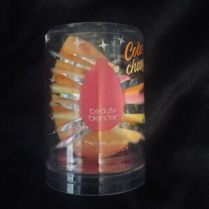 beautyblender Color Changing Makeup Sponge - Pink